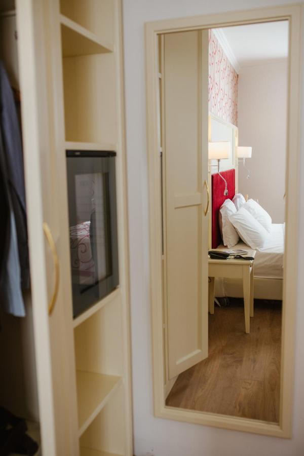 Hotel Citta Di Parenzo 3*